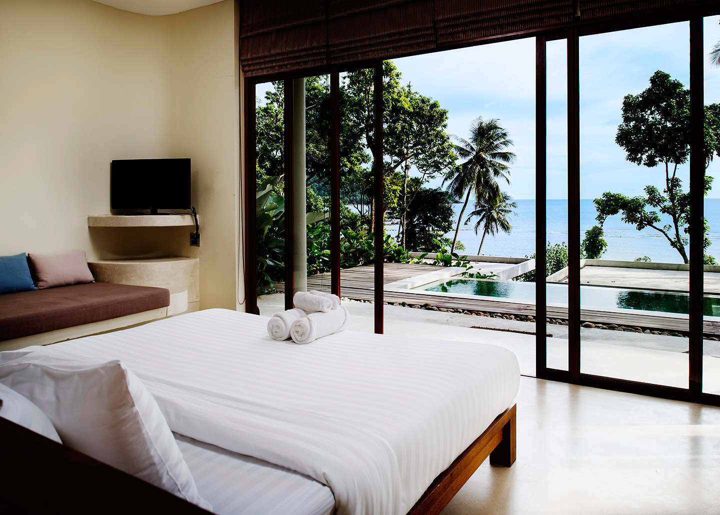 Chang Resort - Nest Sense Resort, Chang, Thailand Official Website)